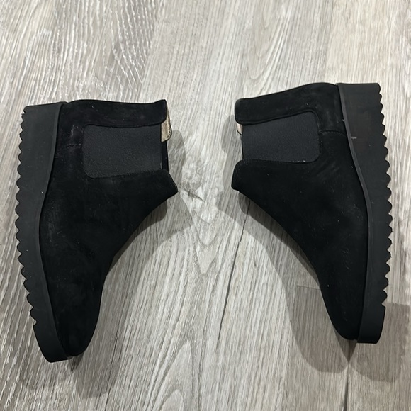 Enrico Chelsea Boot (Girls sz 4)
Amalfi by Rangoni - Picture 3 of 5